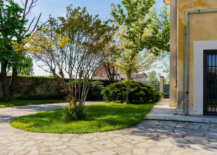Bed & Breakfast La 3*